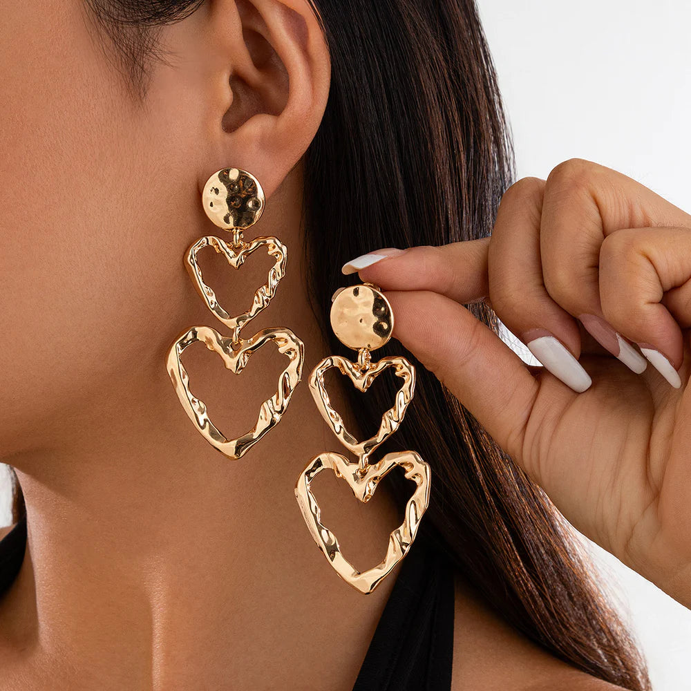 10 Best Earrings for Round Faces in 2024: Enhance Your Look with Style