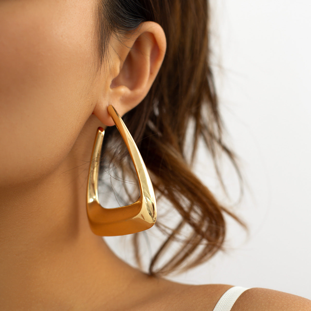 Bold gold Hoop Earrings