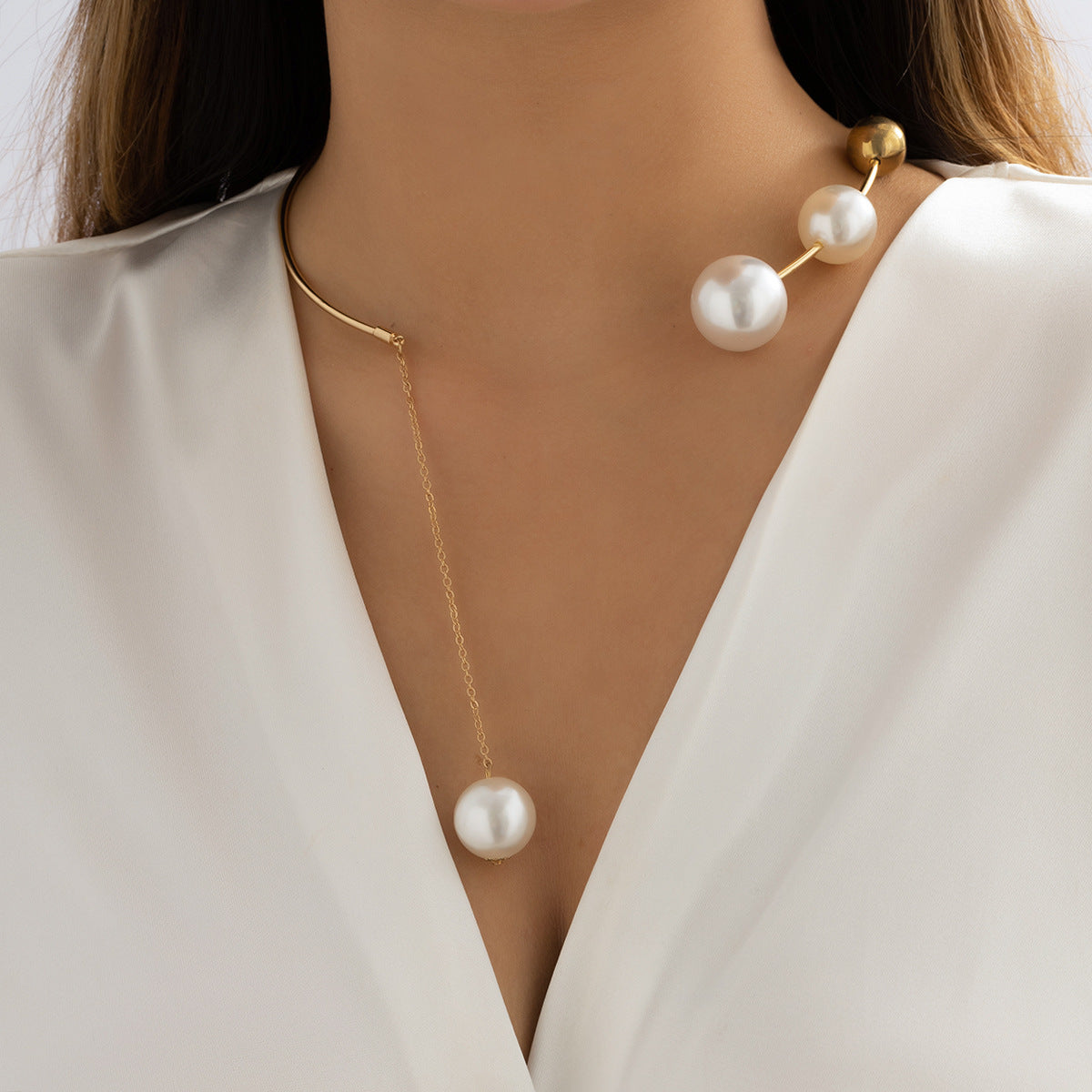 Gold Hoop Pearl Necklace