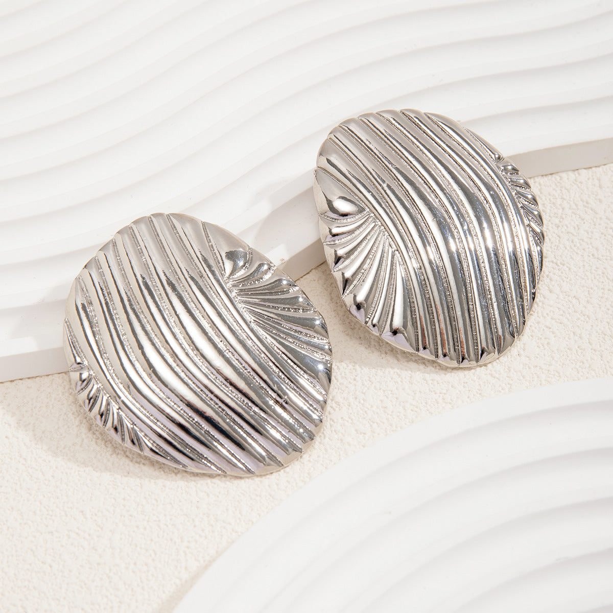 Shell-Shaped Silver Earrings Stud