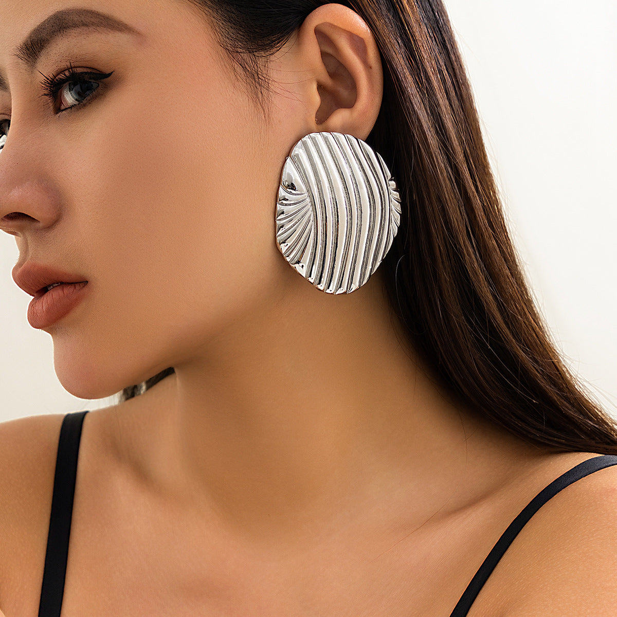 Cheap and popular earrings